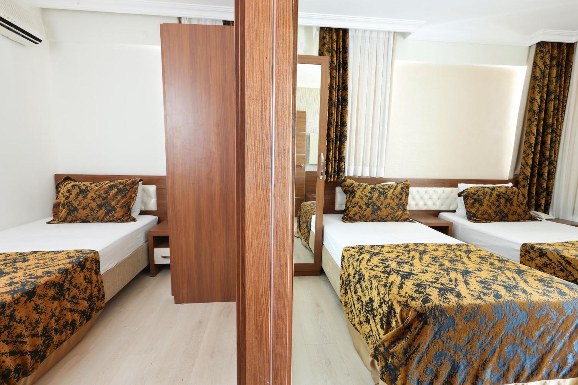The Corner Park Hotel Antalya Exterior foto